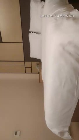 【雀儿漫天飞】约了个颜值不错苗条妹子,沙发上扣逼口交大力猛操呻吟娇喘,很是诱惑喜欢不要错过